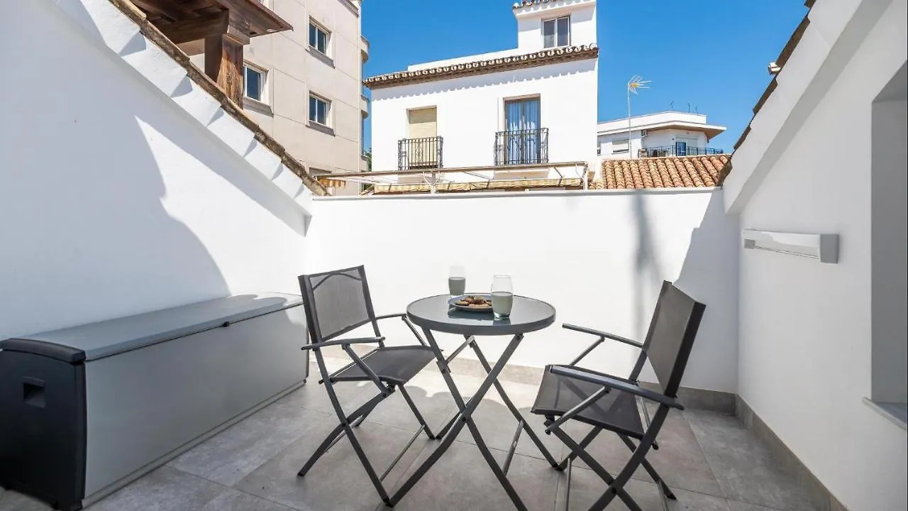 Hueto 22 Top Central Corner Estepona